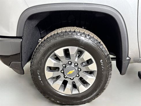 New 2026 Chevrolet Silverado 2500 Custom image 19
