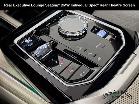 Used 2023 BMW 760i xDrive AWD/4WD image 22