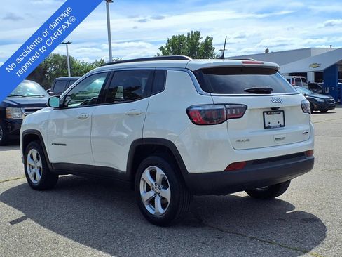 Used 2018 Jeep Compass Latitude w/ Popular Equipment Group AWD/4WD image 8