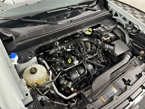 Used 2024 Ford Maverick Lariat image 12