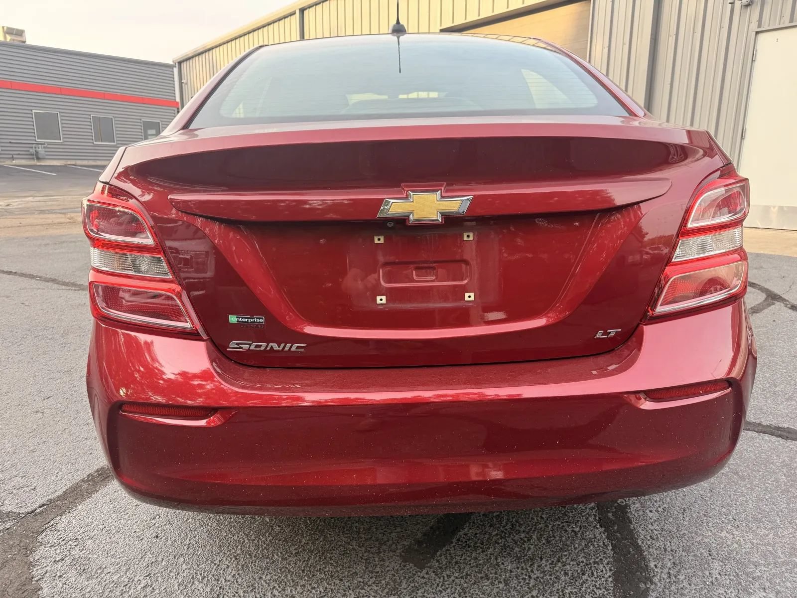 Used 2017 Chevrolet Sonic LT FWD image 3