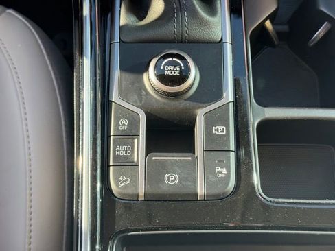 Certified 2023 Kia Sorento SX FWD image 30
