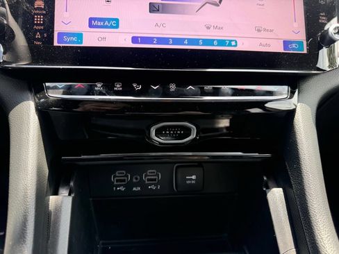 New 2026 Jeep Grand Cherokee L Limited AWD/4WD image 18
