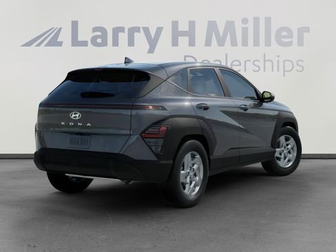 New 2027 Hyundai Kona SE FWD image 4