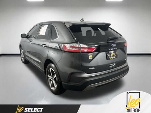 Used 2024 Ford Edge SEL w/ Convenience Package AWD/4WD image 4