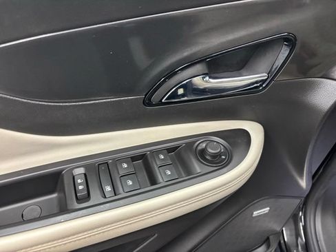Used 2019 Buick Encore Essence w/ Safety Package II AWD/4WD image 15