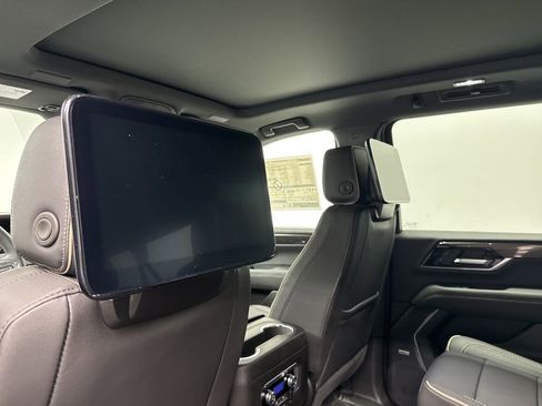 New 2026 GMC Yukon XL Elevation w/ Elevation Premium Package RWD image 20