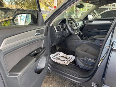 Used 2018 Volkswagen Atlas S image 8