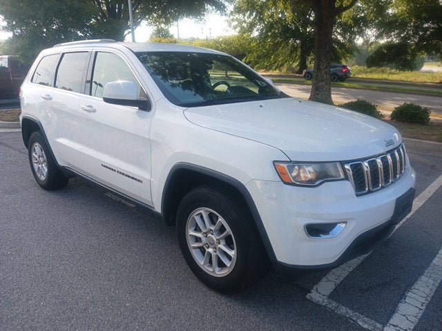 Used 2018 Jeep Grand Cherokee Laredo AWD/4WD image 7