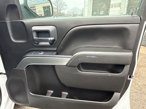 Used 2018 Chevrolet Silverado 1500 LT AWD/4WD image 22
