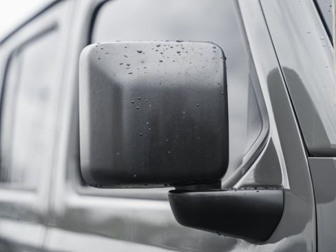 Used 2018 Jeep Wrangler Unlimited Sahara w/ Dual Top Group image 15