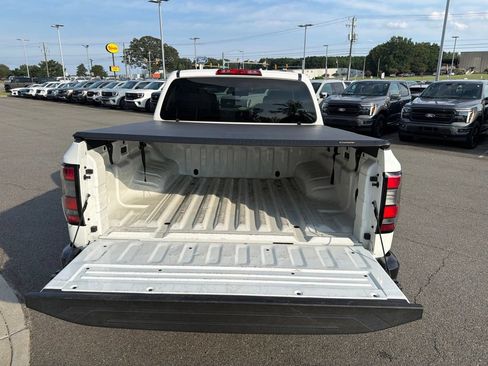 Used 2024 Nissan Frontier S AWD/4WD image 17