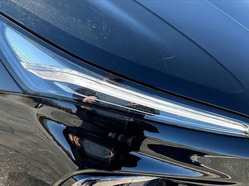 Used 2025 Buick Enclave Preferred image 32