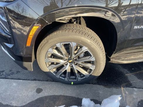 New 2026 Chevrolet Suburban High Country w/ Sun And Tow Package image 10
