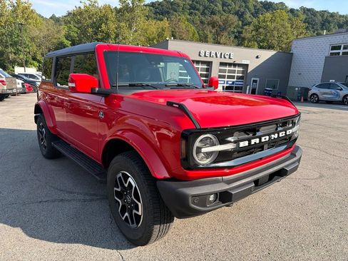 Used 2022 Ford Bronco Outer Banks AWD/4WD image 3