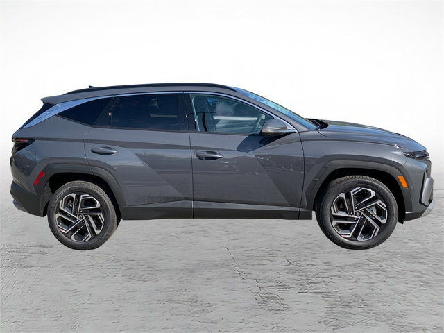 New 2026 Hyundai Tucson Limited AWD/4WD image 2