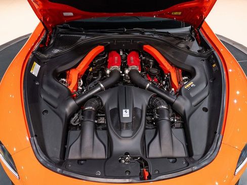 Certified 2025 Ferrari Roma Spider RWD image 17