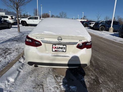 Used 2017 Nissan Altima 2.5 SR image 5