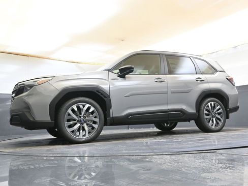 New 2025 Subaru Forester Touring image 39