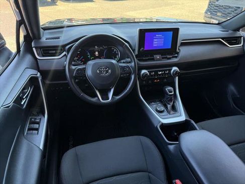 Certified 2023 Toyota RAV4 SE w/ Weather & Moonroof Package AWD/4WD image 18