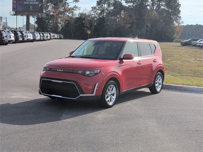 Used 2023 Kia Soul LX w/ LX Technology Package