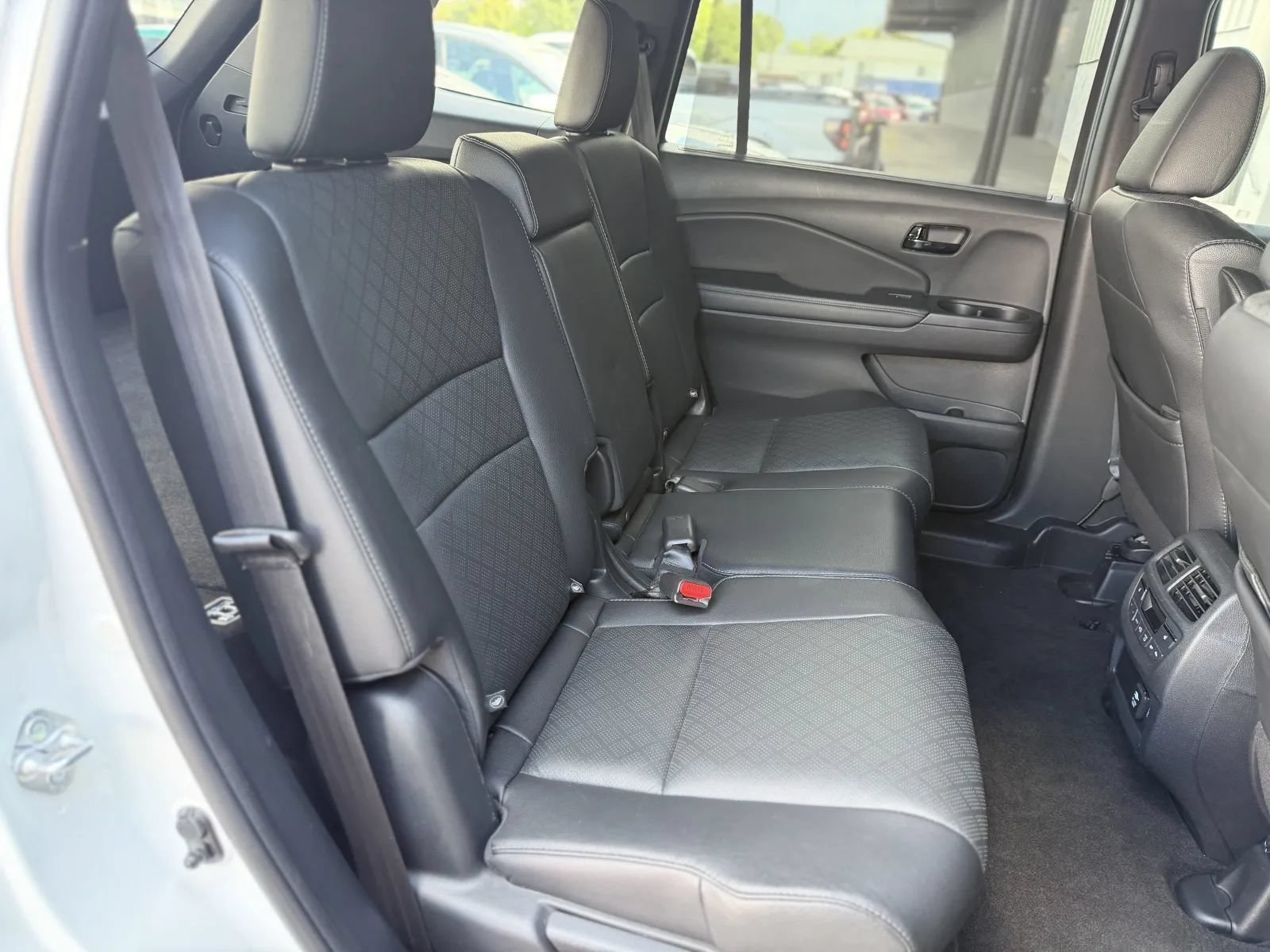 Used 2022 Honda Passport Elite image 17