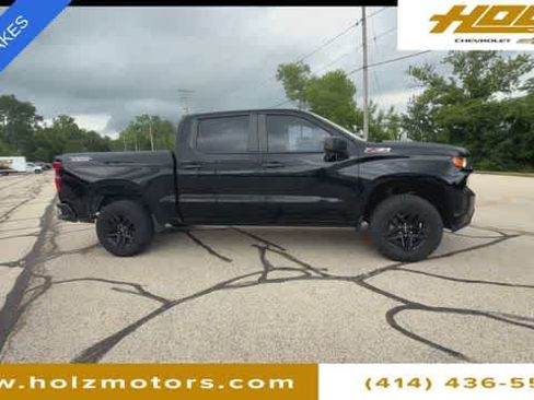 Certified 2019 Chevrolet Silverado 1500 Custom Trail Boss w/ Custom Convenience Package AWD/4WD image 9