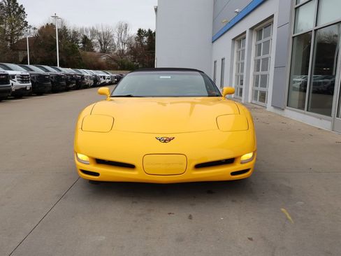 Used 2002 Chevrolet Corvette Convertible w/ Preferred Equipment Group2 image 5