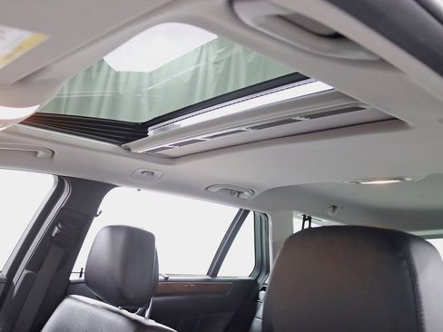 Used 2013 Mercedes-Benz E 350 4MATIC Wagon image 28