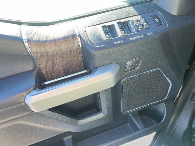 Used 2019 Ford F350 Lariat w/ Lariat Ultimate Package AWD/4WD image 11