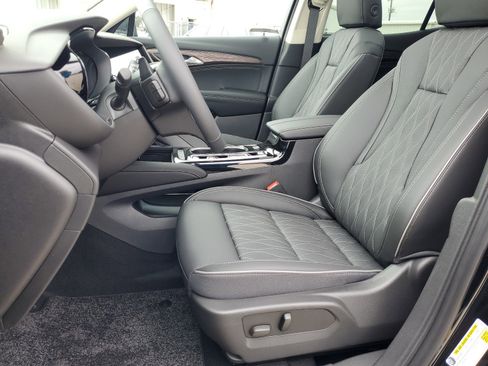 Used 2023 Buick Envision Avenir image 15