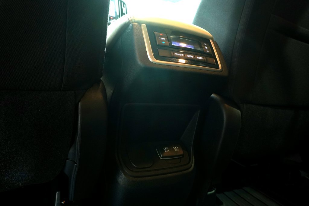 Used 2019 Subaru Ascent Premium AWD/4WD image 15