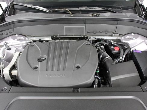New 2026 Volvo XC90 B5 Plus w/ Protection Package AWD/4WD image 12