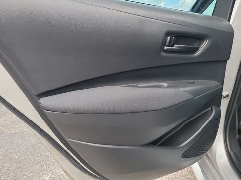 Used 2022 Toyota Corolla LE FWD image 10