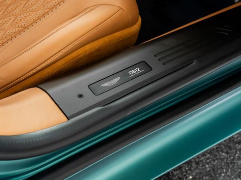 Used 2025 Aston Martin DB12 Convertible image 35