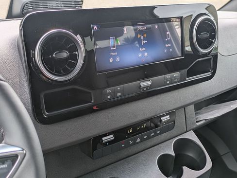 New 2025 Mercedes-Benz Sprinter 2500 image 6
