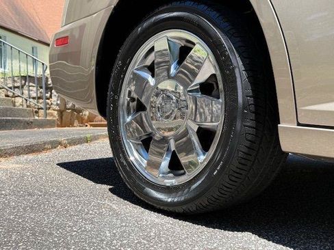 Used 2005 Cadillac STS w/ Preferred Equipment Group RWD image 28