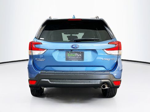 Used 2023 Subaru Forester Limited AWD/4WD image 7