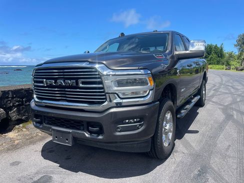 Used 2024 RAM 2500 Laramie AWD/4WD image 2