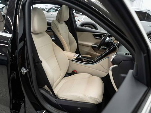 Used 2023 Mercedes-Benz C 300 C 300 4MATIC Sedan w/ Pinnacle Trim Package image 10