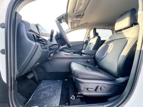 New 2026 Kia Sportage EX AWD/4WD image 16