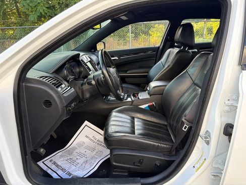 Used 2019 Chrysler 300 S RWD image 20