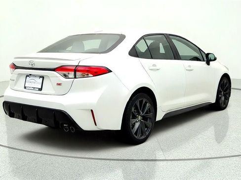 Used 2024 Toyota Corolla SE FWD image 5