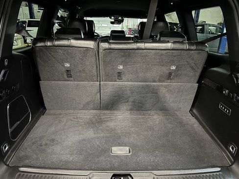 Used 2022 Jeep Wagoneer Series III w/ Rear Seat Video Group 1 image 18