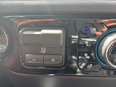 New 2026 Chevrolet Silverado 1500 High Country w/ High Country Premium Package image 36