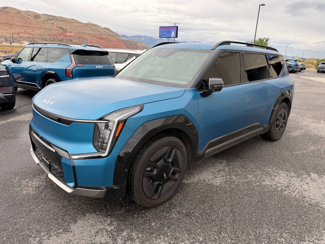 Used 2024 Kia EV9 GT-Line AWD/4WD image 2