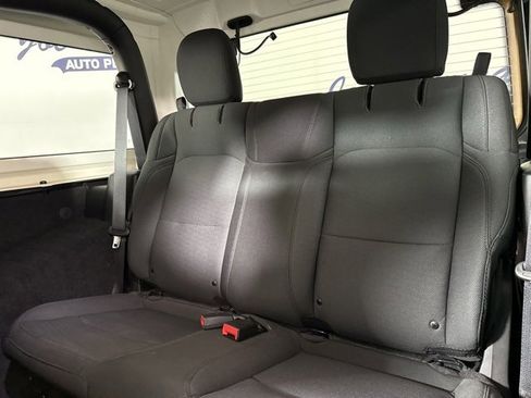 Used 2021 Jeep Wrangler Sport image 13