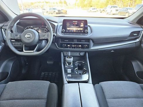 Certified 2023 Nissan Rogue SV image 14