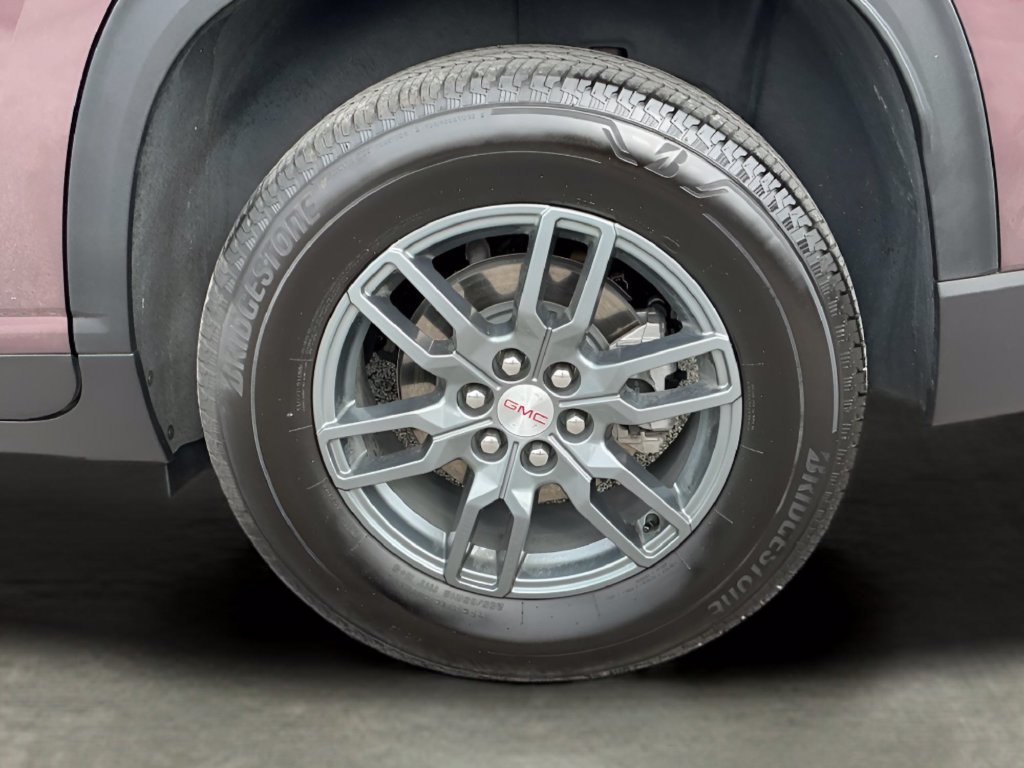 Used 2025 GMC Acadia Elevation FWD image 18