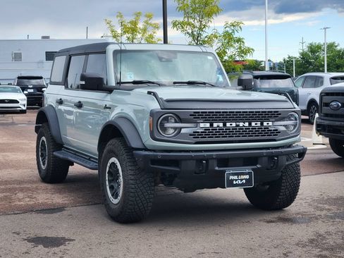 Used 2024 Ford Bronco Badlands AWD/4WD image 3